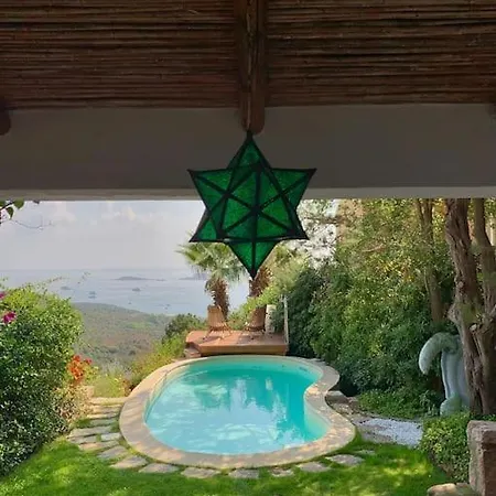 Incantevole A Porto Cervo. Porto Cervo